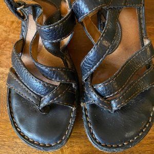 Born Sandals - Black - Size 6